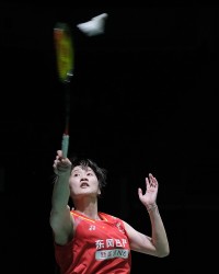 半岛体育-马来西亚大师赛：陈雨菲、李诗沣晋级单打决赛